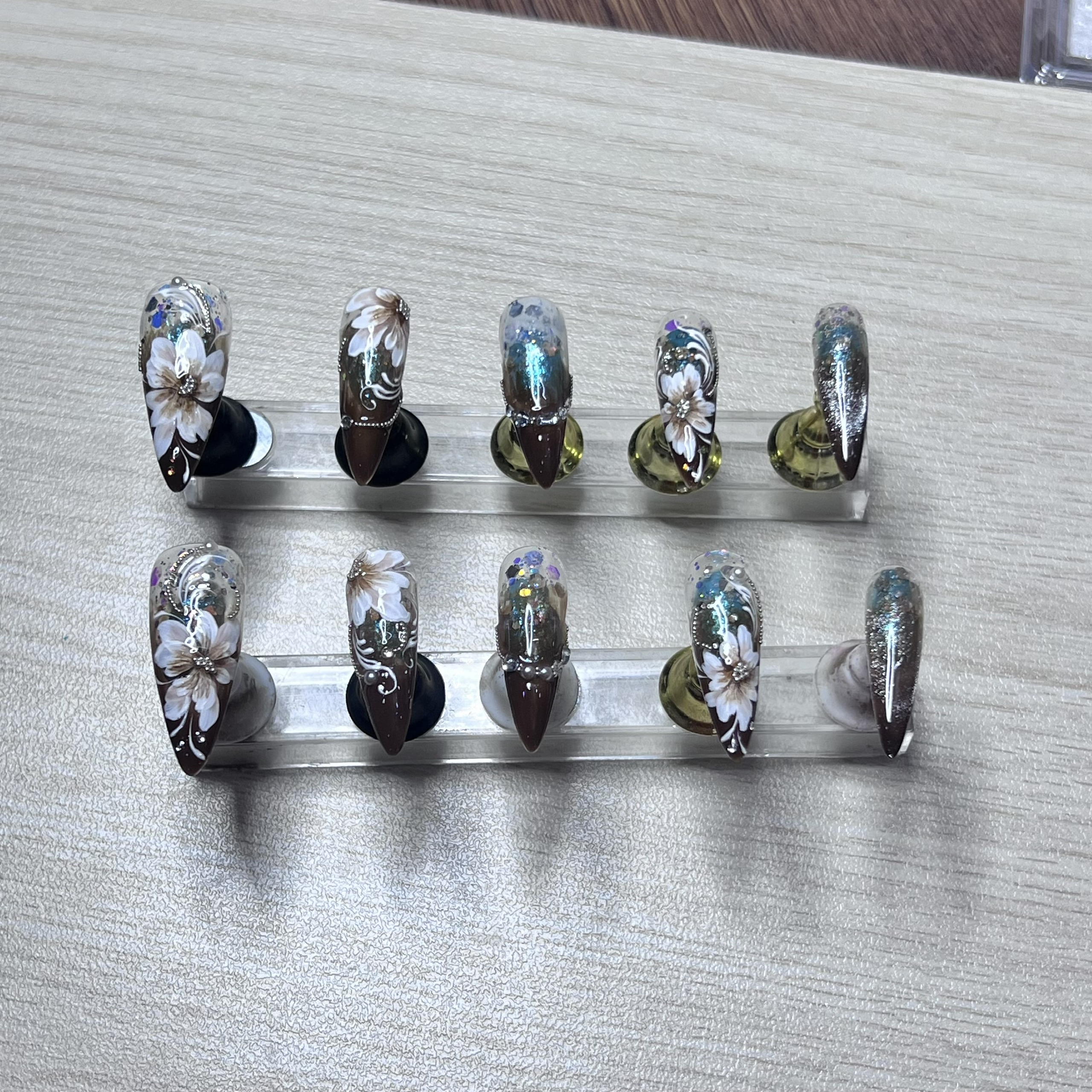 Mẫu video nail, tóc, mi Kim Loan Beauty trên TikTok